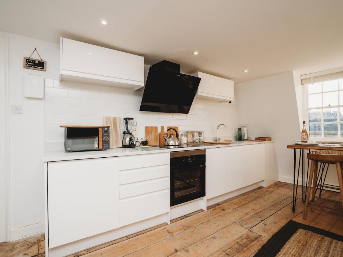 Pass The Keys Stylish 2 Bed Eco Flat In The Heart Of Bath Apartamento Exterior foto