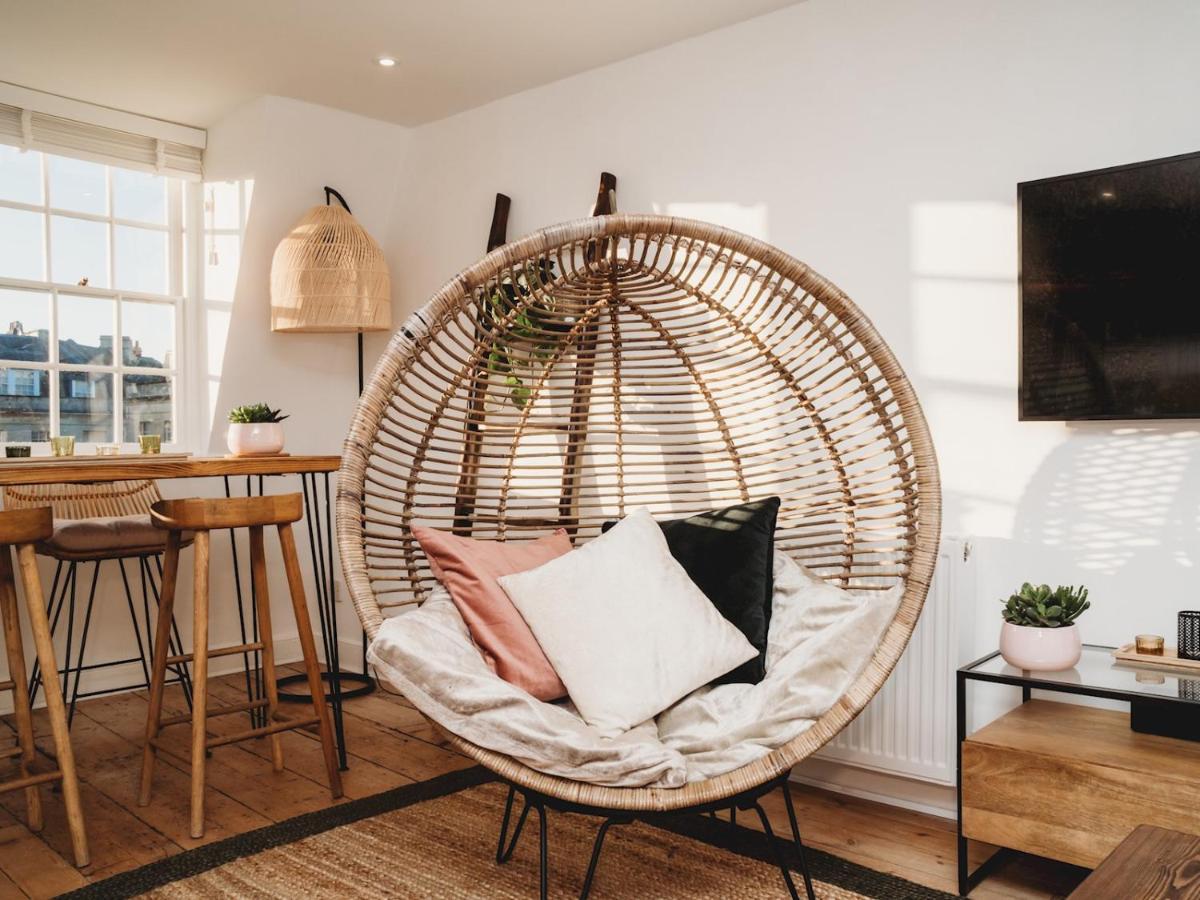 Pass The Keys Stylish 2 Bed Eco Flat In The Heart Of Bath Apartamento Exterior foto